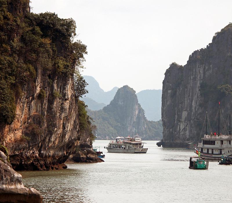 Vietnam-11-Unterkoefler-2013.jpg - Entering Ha Long Bay, a UNESCO World Heritage Site, North Vietnam (Photo by Alexander Unterköfler)