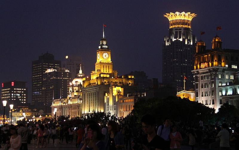 China-02-Unterkoefler-2012.jpg - View from Bund at night, Shanghai (Photo by Dieter Unterköfler)