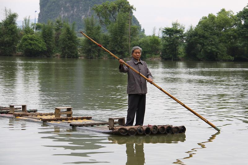 China-34-Unterkoefler-2012.JPG - Raft on the West Sea, Hangzhou (Photo by Dieter Unterköfler)